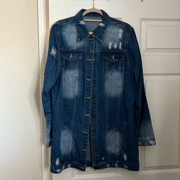 Coat - Picture 1 of 6